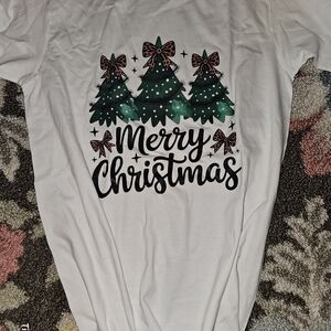 New! Merry Christmas Graphic Tee